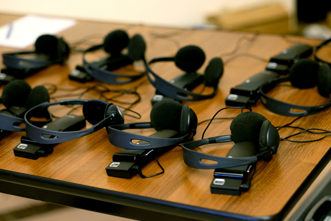 headphones used for simultaneous translation equipment
